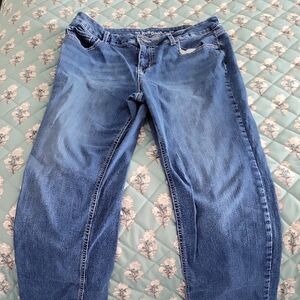 Maurices Women's Straight Leg Blue Jeans